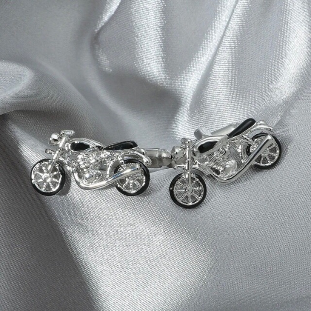 ‼️JUST RESTOCKED ‼️ Men’s Silvertone Motorcycle Cufflinks NWT - Picture 5 of 14